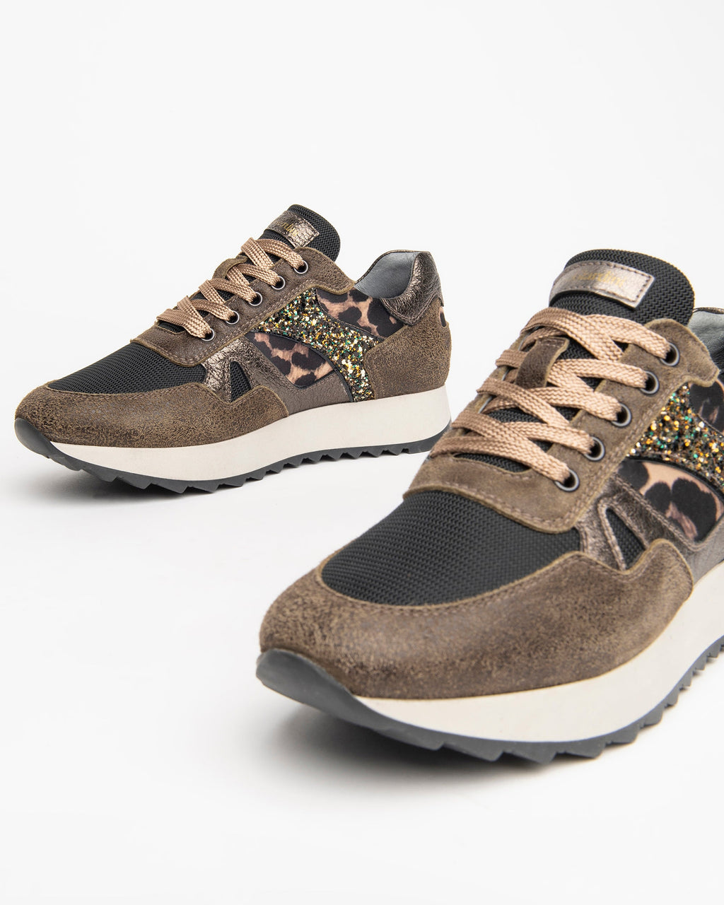 Sneakers Donna in Camoscio e Vernice