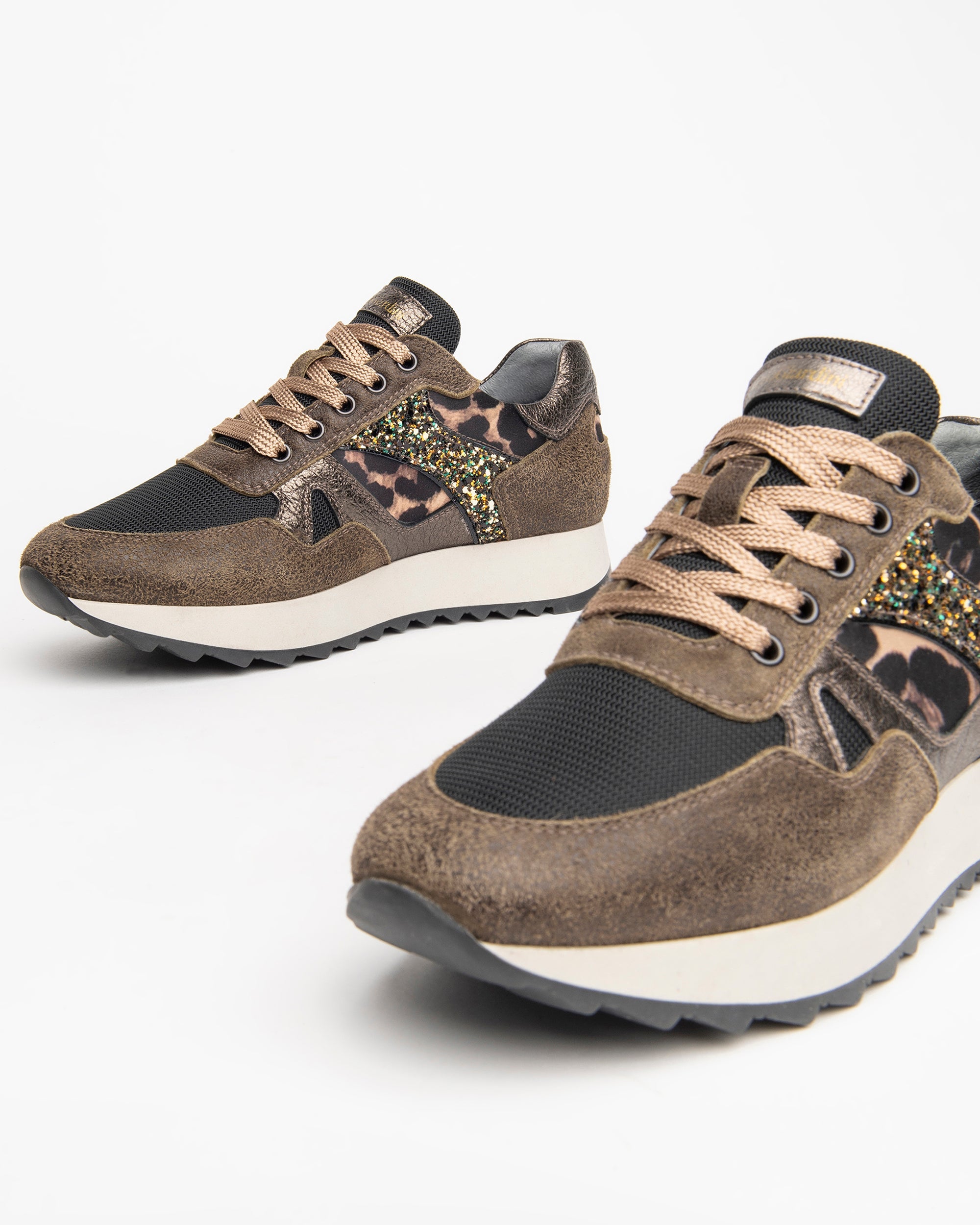 Sneakers Donna in Camoscio e Vernice