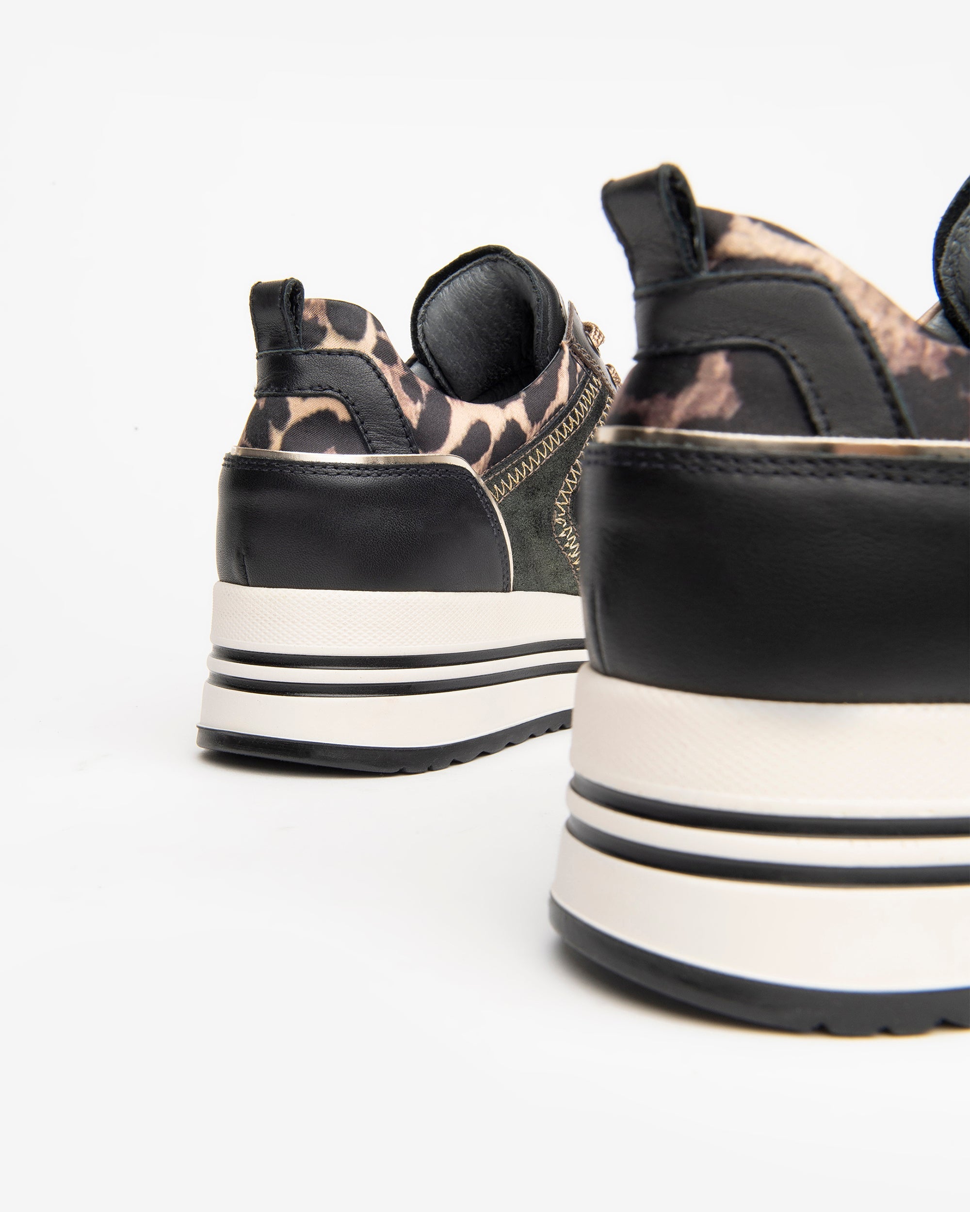 Sneakers Donna in Pelle e Materiale Tecnico